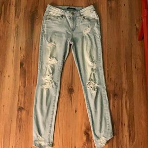 light blue ripped skinny jeans